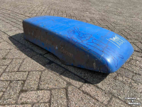 Gebruikte onderdelen van tractoren New Holland TL motorkap gebruikt