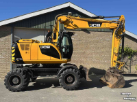 Bandenkraan / Graafmachine op wielen JCB JS145W