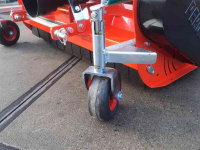 Graszodebeluchter Kubota Koala 1200 klepelmaaier- vertikuteermachine   verticuteer peruzzo- kubota