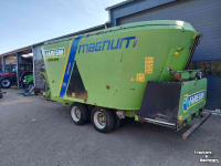 Voermengwagen Vertikaal Faresin Magnum 2000 Voermengwagen  20 M3