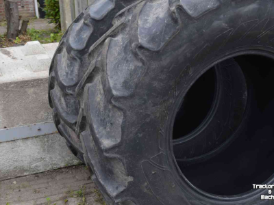 Wielen, Banden, Velgen & Afstandsringen Mitas 600/65r28