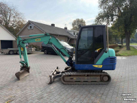 Mini-graver / Mini-graafmachine IHI 38N minigraver