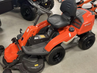 Zitmaaier Husqvarna R214