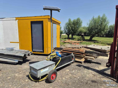 Overige stal- en melkmachines en toebehoren Poortman weide drinkbak solar