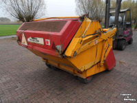 Veegmachine STH gazonveegmachine