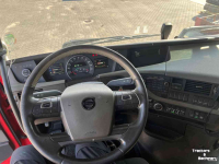 Vrachtwagen Volvo FH420 + PTO