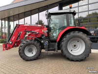 Tractor / Trekker Massey Ferguson 5711 SL Dyna- 4 Efficiënt met voorlader