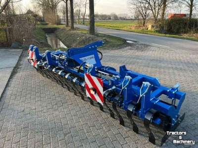 Zaaibed-combinatie / Zaaibedbereider VSS Front egalisator, koppensneller vlakker