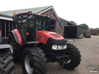 Tractor / Trekker Case-IH farmall 95a