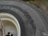 Wielen, Banden, Velgen & Afstandsringen BKT 580/65r22,5 en 340/65r18