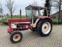 Tractor / Trekker International 844-S