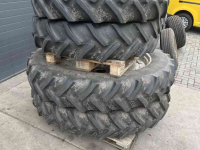 Wielen, Banden, Velgen & Afstandsringen Good Year Cultuur wielen New Holland TS cultuurset 320/90R46 en 320/85R32