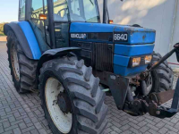 Tractor / Trekker New Holland 6640 SE
