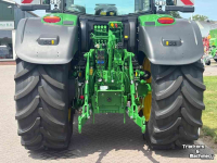 Tractor / Trekker John Deere 6R215