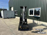 Mini-graver / Mini-graafmachine  colt  diesel