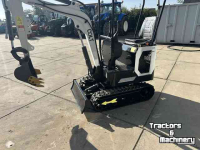 Mini-graver / Mini-graafmachine  colt  diesel