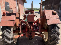 Compact tractor International 423
