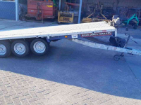 Auto-aanhangwagen t/m 3500 Kg  machine transporter