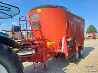 Voermengwagen Vertikaal Trioliet SM 2000 TD voermengwagen
