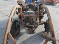 Oldtimers Ford Fordson Dextra met frontlader voorlader opknapper oldtimer