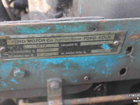 Oldtimers Ford Fordson Dextra met frontlader voorlader opknapper oldtimer