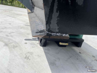 Laadbak / Grondbak Beco Dichtebak Almann az95, az150