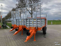 Mestverspreider / Stalmeststrooier Agromet Jarmet N250-1  mest verspreider  meststrooier