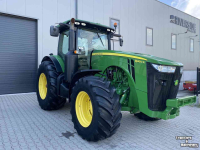 Tractor / Trekker John Deere 8260R