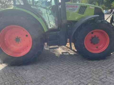 Tractor / Trekker Claas arion 450 cis