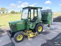 Compact tractor John Deere 855 Diesel met maaidek en cabine
