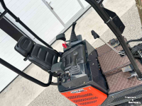 Mini-graver / Mini-graafmachine  Kingway