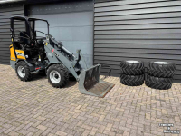 Shovel / Wiellader / Kniklader Giant G2200 HD