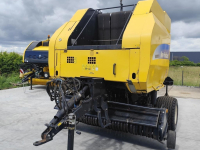 Persen / Balenpers / Pakkenpers New Holland BR 7070 Cropcutter