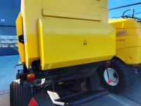 Persen / Balenpers / Pakkenpers New Holland BR 7070 Cropcutter