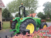 Tractor / Trekker John Deere 5065E 4WD