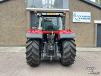 Tractor / Trekker Massey Ferguson 7715S Eff. Dyna-6
