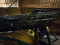 Veldspuit John Deere 840
