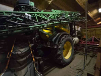 Veldspuit John Deere 840
