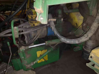Veldspuit John Deere 840