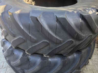 Wielen, Banden, Velgen & Afstandsringen  650/85R38 Michelin en Good Year