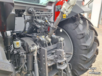 Tractor / Trekker Massey Ferguson 5M.145 DYNA-4 ESSENTIAL