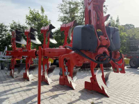 Ploegen Kuhn VARI-MASTER L ON LAND