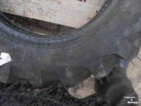 Wielen, Banden, Velgen & Afstandsringen Pirelli 600-16 as
