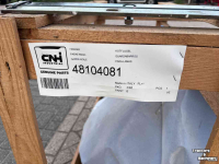 Diverse nieuwe onderdelen New Holland 48104081 spatbord links T6 T7