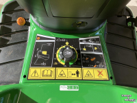 Zitmaaier John Deere X590