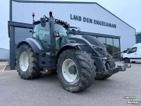Tractor / Trekker Valtra T214