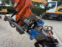 Rupskraan / Graafmachine op rupsen Case CX80 C met draai kantelstuk