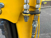 Mini-graver / Mini-graafmachine New Holland E14D minigraver graafmachine Nieuw Neue