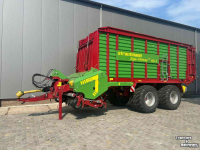 Opraapwagen Strautmann Giga Vitesse CFS 4002. Kort-snijwagen.