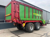 Opraapwagen Strautmann Giga Vitesse CFS 4002. Kort-snijwagen.